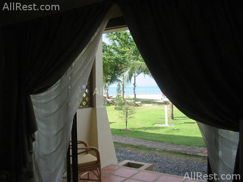 The Waterfront Hotel 10